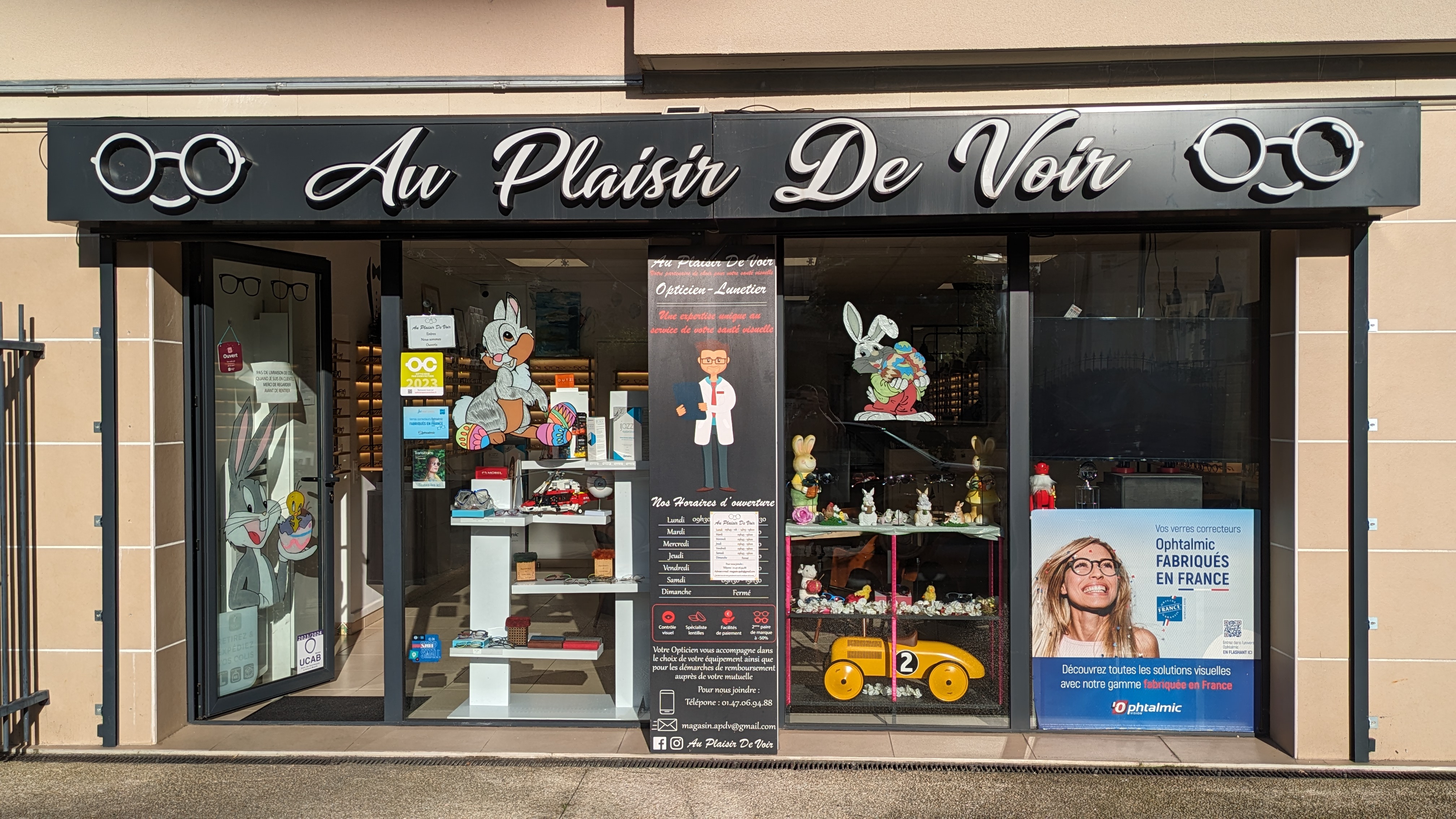 Façade du magasin Au Plaisir de Voir à Bry-sur-Marne